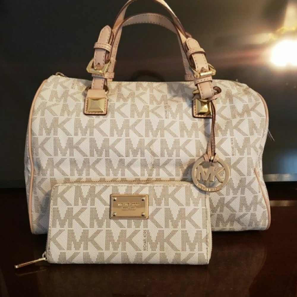 Mk purse and wallet